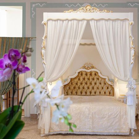 Luxury Apartment Pesaro Papafava Venetië Buitenkant foto