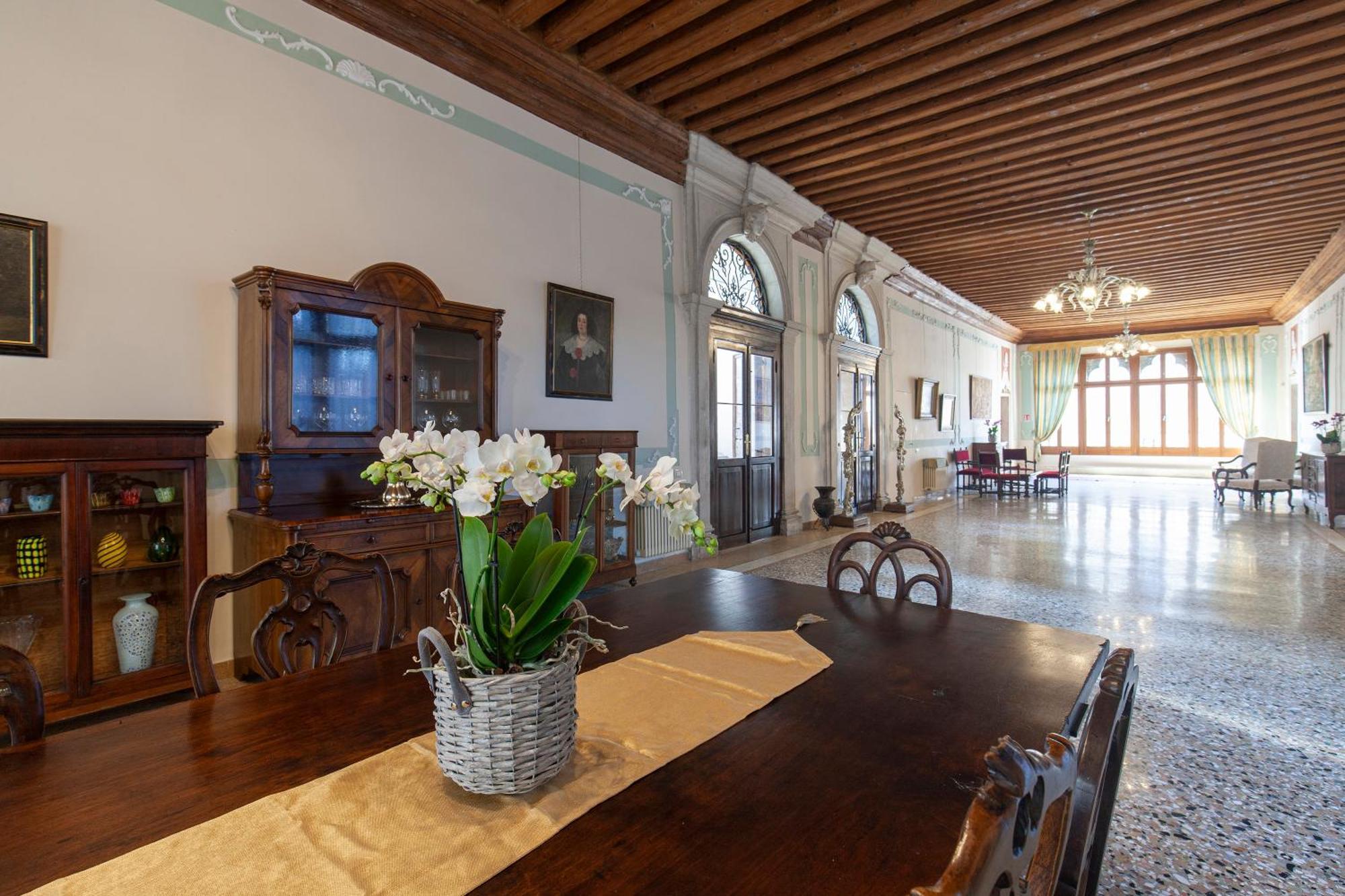Luxury Apartment Pesaro Papafava Venetië Buitenkant foto