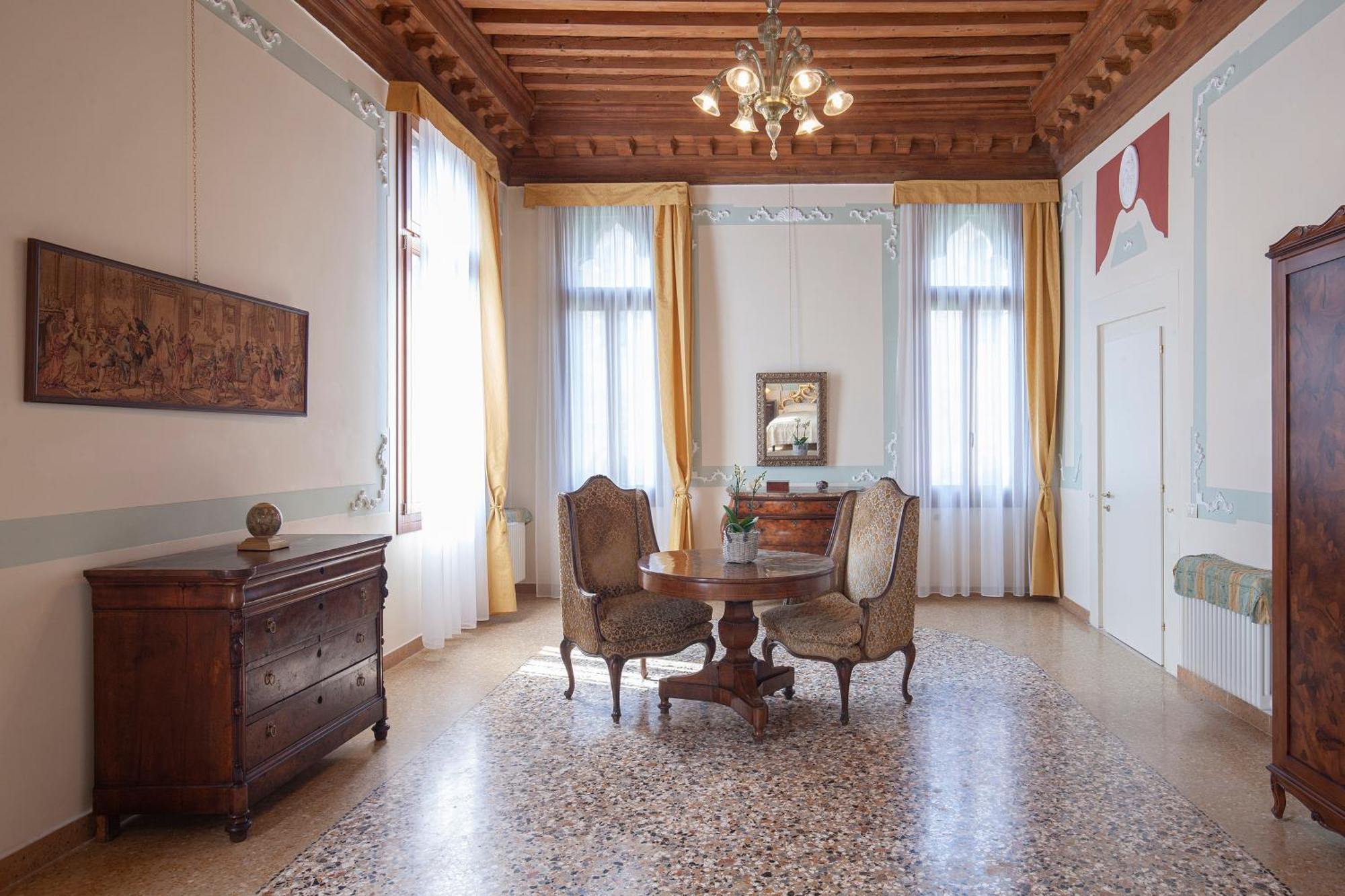 Luxury Apartment Pesaro Papafava Venetië Buitenkant foto